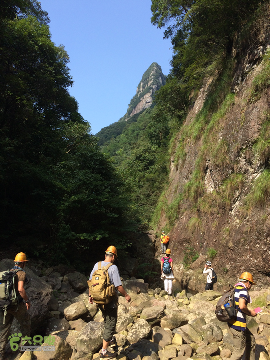 赤鲤村－金瓜石垭口－十字溪－鸟瞰瀑布－知音瀑布日行夜游记2014-09-27 13:54:45
