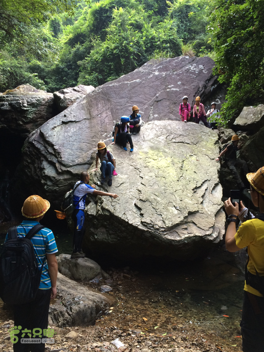 赤鲤村－金瓜石垭口－十字溪－鸟瞰瀑布－知音瀑布日行夜游记2014-09-27 14:59:16