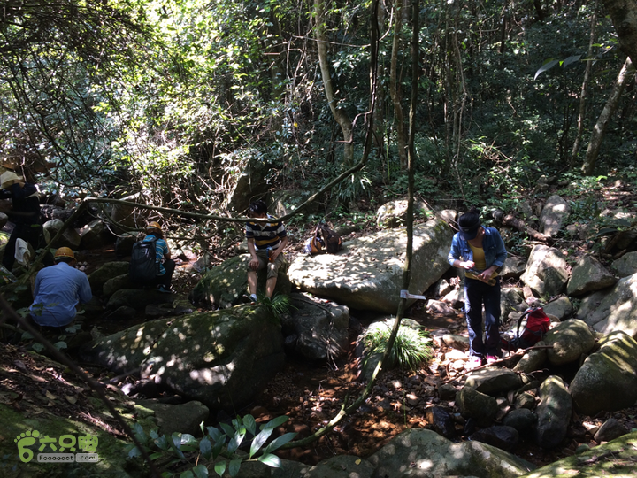 赤鲤村－金瓜石垭口－十字溪－鸟瞰瀑布－知音瀑布日行夜游记2014-09-27 12:42:46