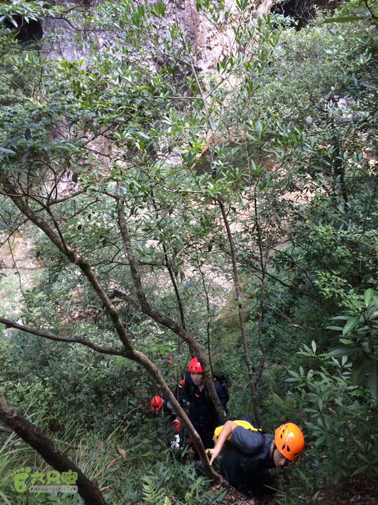 赤鲤村－金瓜石垭口－十字溪－鸟瞰瀑布－知音瀑布日行夜游记2014-09-27 16:30:42