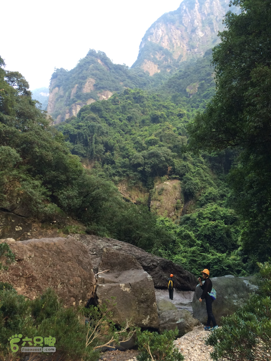 赤鲤村－金瓜石垭口－十字溪－鸟瞰瀑布－知音瀑布日行夜游记2014-09-27 17:11:36