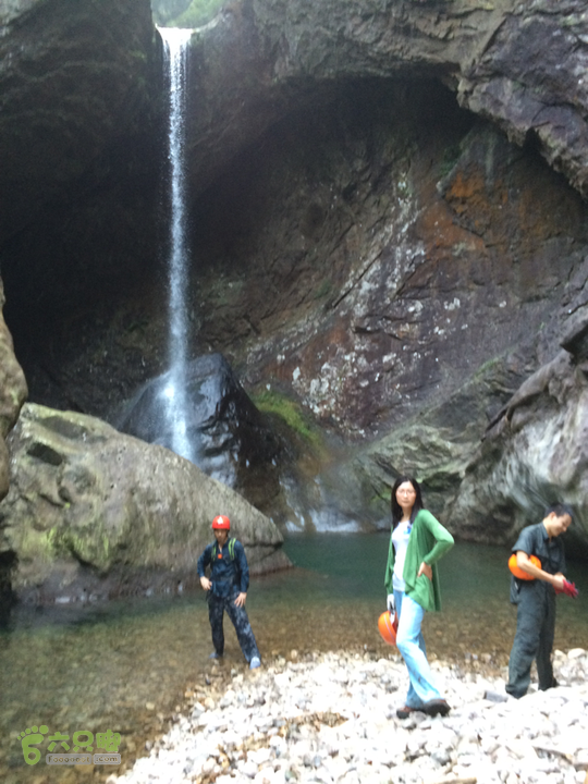 赤鲤村－金瓜石垭口－十字溪－鸟瞰瀑布－知音瀑布日行夜游记2014-09-27 16:50:34