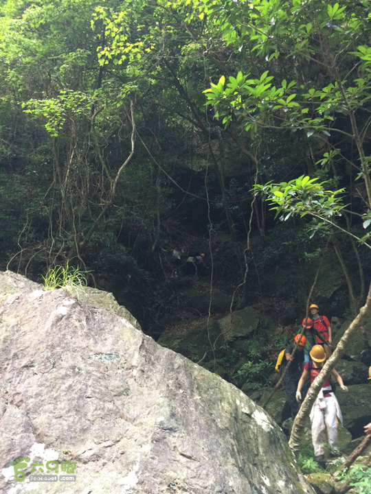 赤鲤村－金瓜石垭口－十字溪－鸟瞰瀑布－知音瀑布日行夜游记2014-09-27 16:46:13