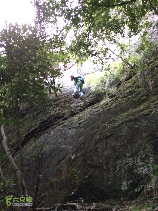 赤鲤村－金瓜石垭口－十字溪－鸟瞰瀑布－知音瀑布日行夜游记2014-09-27 17:40:26