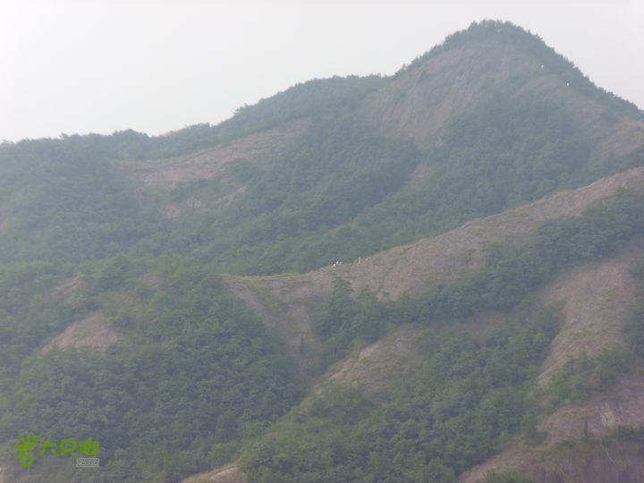 独走飞龙山SI852975