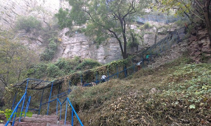 抱犊村走近路下到八里沟景区游玩IMAG1047_眸目压缩