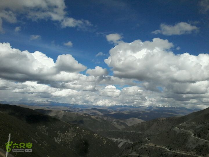 稻城亚丁行高尔寺山景观台海拔4412米