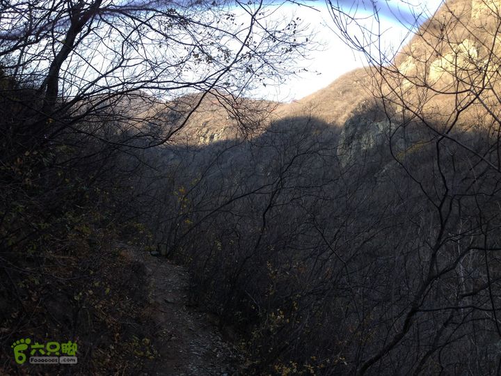 20141108--京西古道-徒步-王平-峰口庵-圈门徒步-京西古道- (35)  崎岖山路进行中。。。。