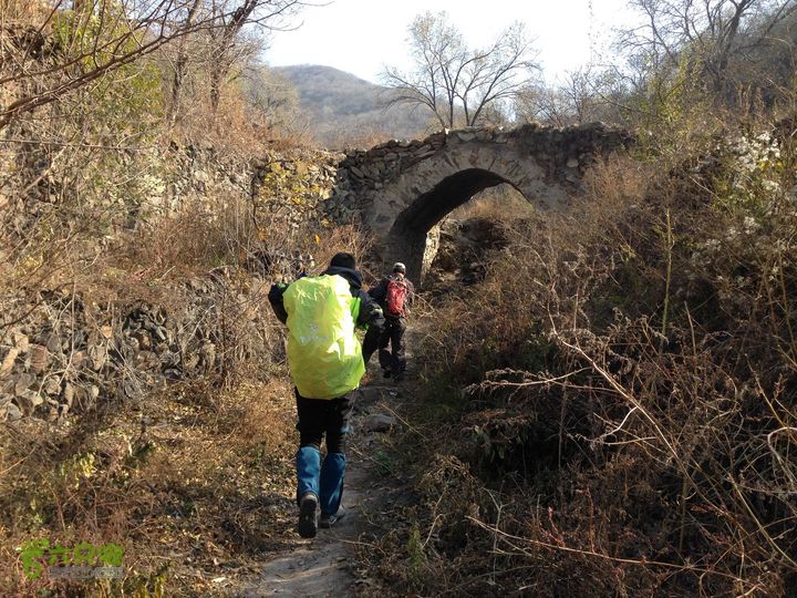 20141108--京西古道-徒步-王平-峰口庵-圈门徒步-京西古道- (57) -- 黄石港村-- 石桥标志