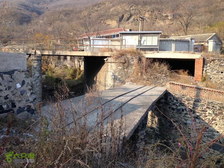 20141108--京西古道-徒步-王平-峰口庵-圈门徒步-京西古道- (137)  这里还有轨道交通呢！ 