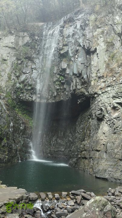 奉化溪口董村三十六湾三隐潭雪窦寺入山亭下隐潭瀑布2014-11-29 11:44:33