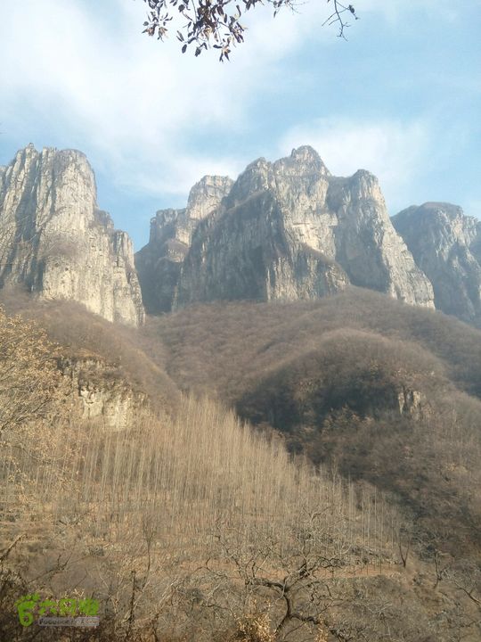 十寨门-将军梯-东驼腰-大房-对头寺-上午峪-紫霞关
2014-12-06 14:25:06