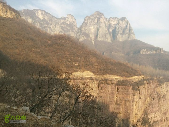 十寨门-将军梯-东驼腰-大房-对头寺-上午峪-紫霞关
2014-12-06 15:27:23