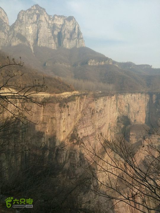 十寨门-将军梯-东驼腰-大房-对头寺-上午峪-紫霞关
2014-12-06 15:28:26