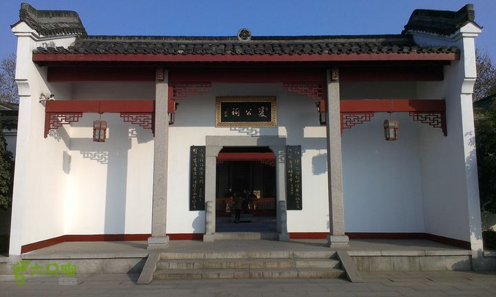 岳阳岳阳楼至汴河公园的巴l
陵广场IMAG2408