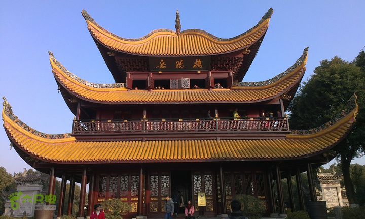 岳阳岳阳楼至汴河公园的巴l
陵广场IMAG2438