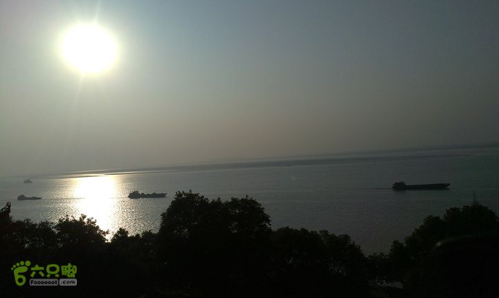 岳阳岳阳楼至汴河公园的巴l
陵广场IMAG2442