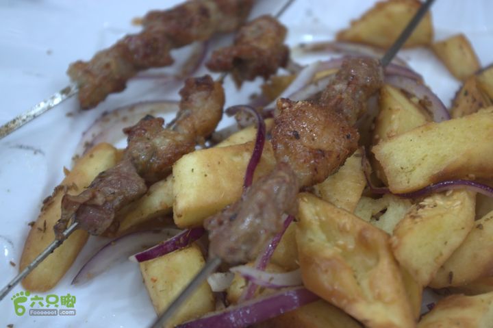 周日上地羊肉串