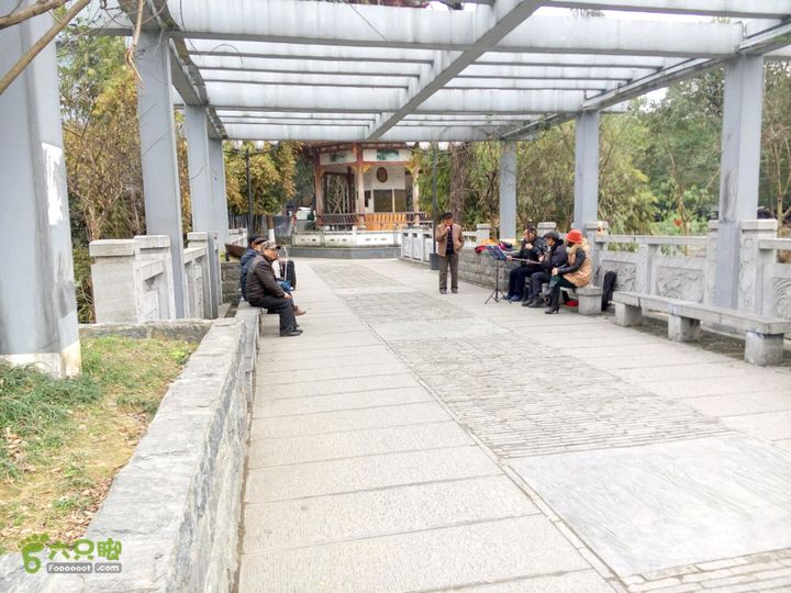 吉首的桥2015-02-08 17:03:55