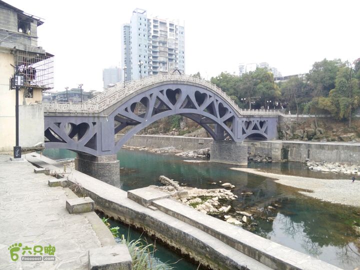 吉首的桥2015-02-08 17:22:33