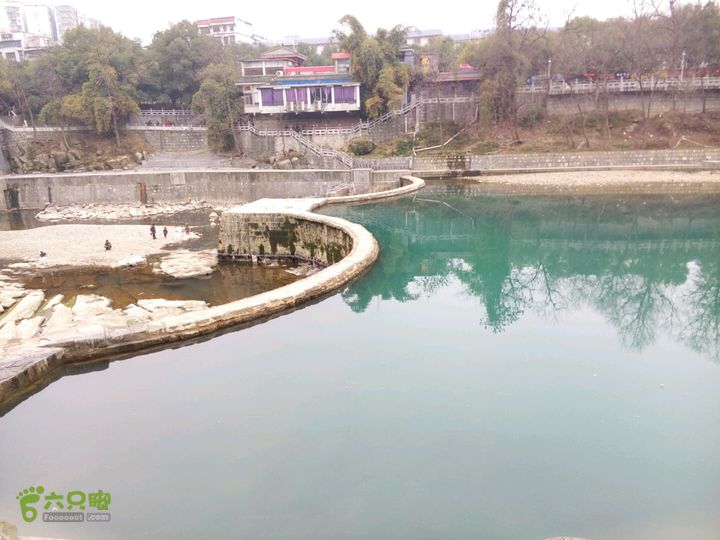 吉首的桥2015-02-08 17:23:29