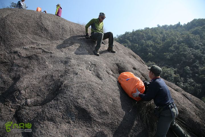 稻草砻山脊（稻草垄山脊）重装穿越5D8G5585