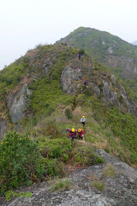 瓯北山脊翻越最后一个小山头