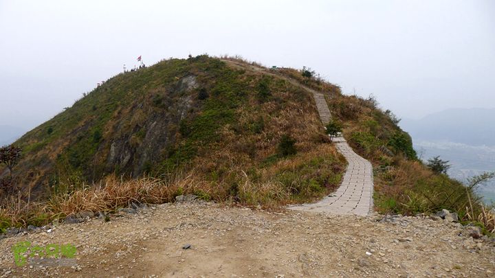 瓯北山脊接下来全部是景区石阶路了