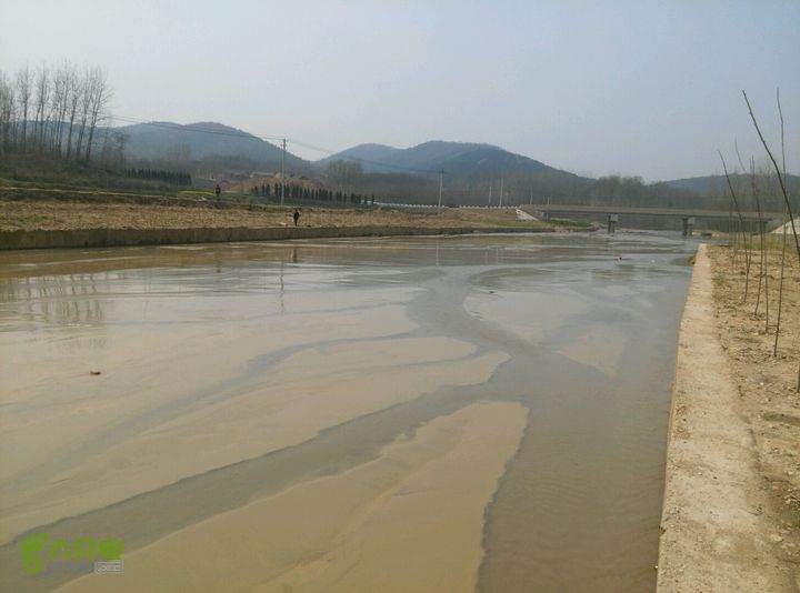清流河环保徒步（第一阶段）这里的河里都是泥沙，寸草不生