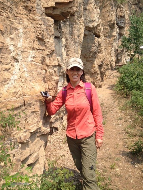 石峨32C93CFF-2E71-4A05-8309-E3921D23