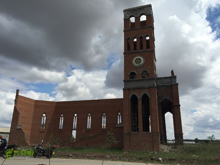 20150530-骑行长春太平池水库-天气特好电影“南京！” 外景拍摄地！  不是烂尾楼呀！