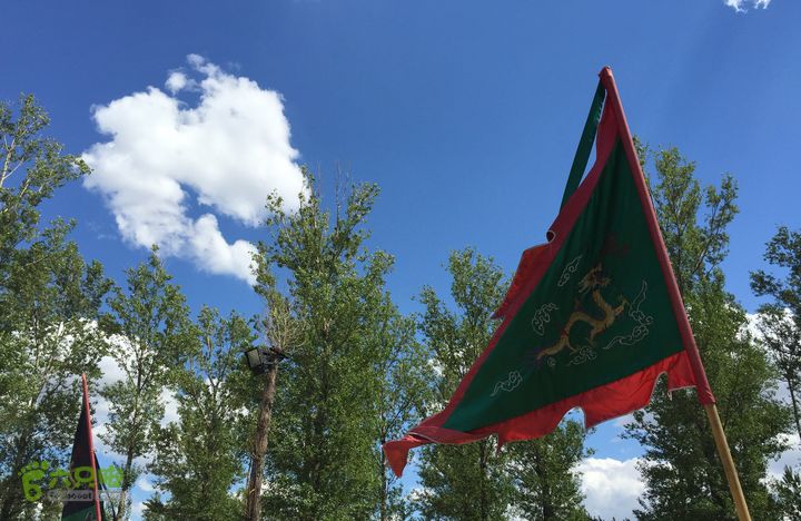 20150530-骑行长春太平池水库-天气特好S106 - 回长春路上 -- 道教圣地-三清观。