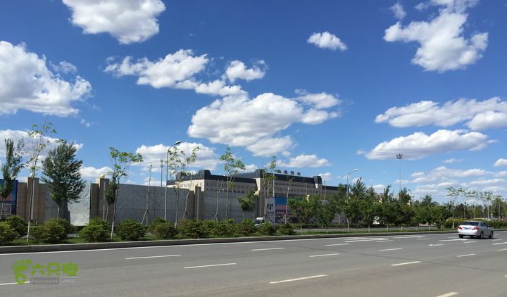 20150530-骑行长春太平池水库-天气特好长春西客站（高铁线） 正门！