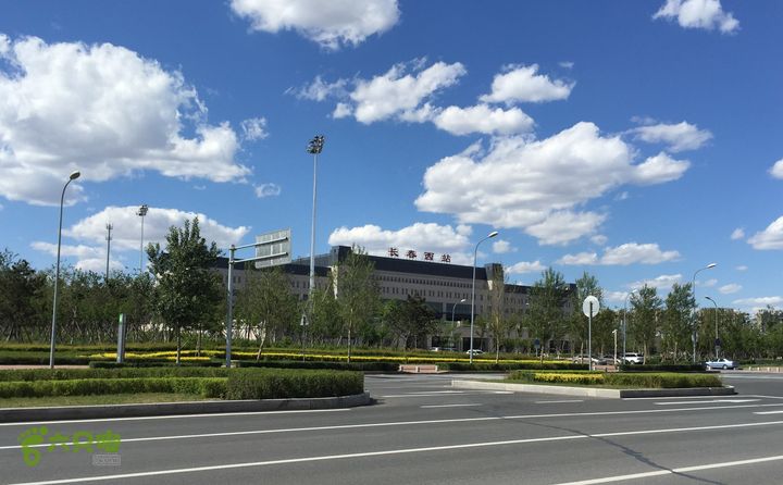 20150530-骑行长春太平池水库-天气特好长春西客站（高铁线） 正门！