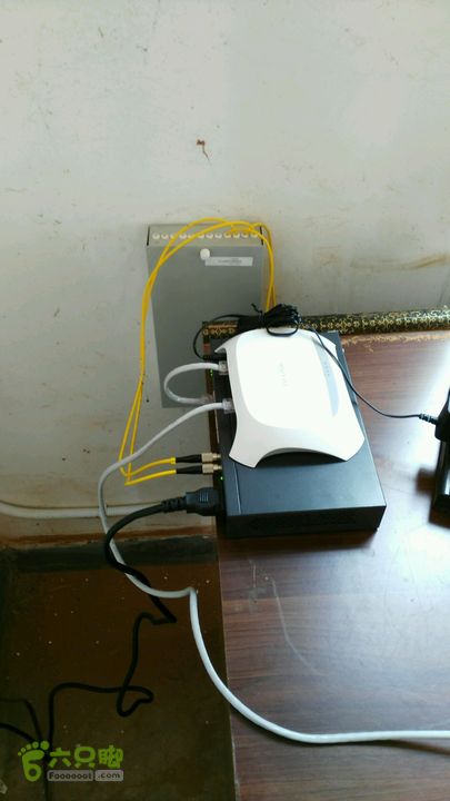 中国移动临沧分公司集团客户专线建设项目，永德小勐统河边村委会专线（董建平）终端盒和路由器安装