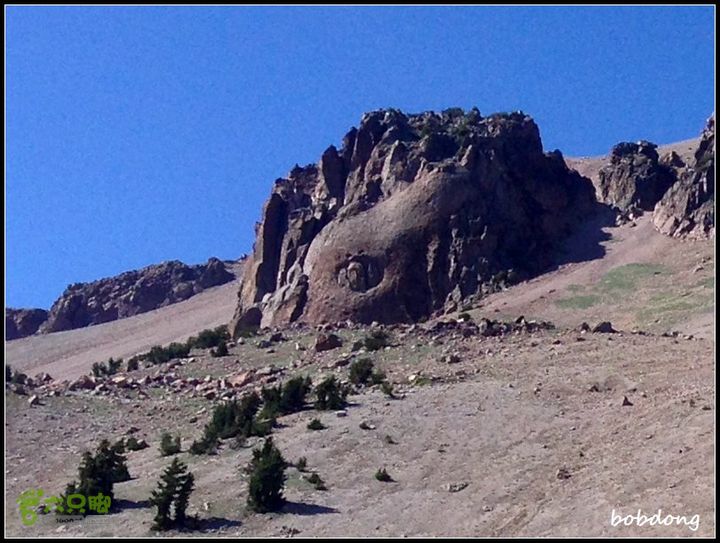 登顶拉森峰. Lassen Peak Trail火山眼 (Volcan's Eye). 奇特的地质结构