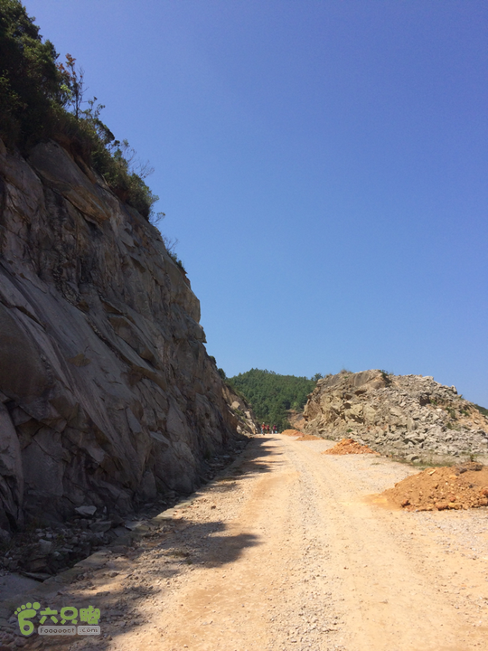 龙门站－深坑里－金鸡翼－茶洋山－清娘洞－真珠磹－水岸君山穿越2015-09-27 12:56:28