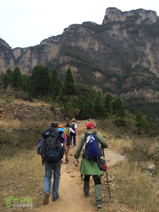 南太行：马武寨村－抱犊沟大峡谷－抱犊村－西莲九莲山穿越2015-10-03 13:58:59