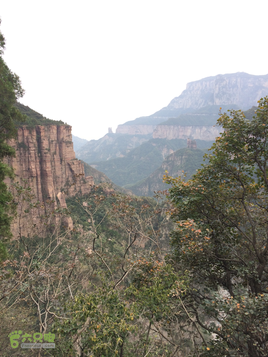 南太行：马武寨村－抱犊沟大峡谷－抱犊村－西莲九莲山穿越2015-10-03 14:02:06