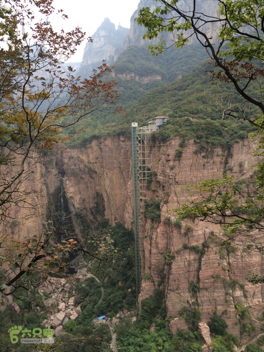 南太行：马武寨村－抱犊沟大峡谷－抱犊村－西莲九莲山穿越2015-10-03 16:26:30