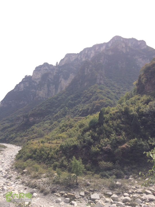 南太行：马武寨村－抱犊沟大峡谷－抱犊村－西莲九莲山穿越2015-10-03 11:28:23