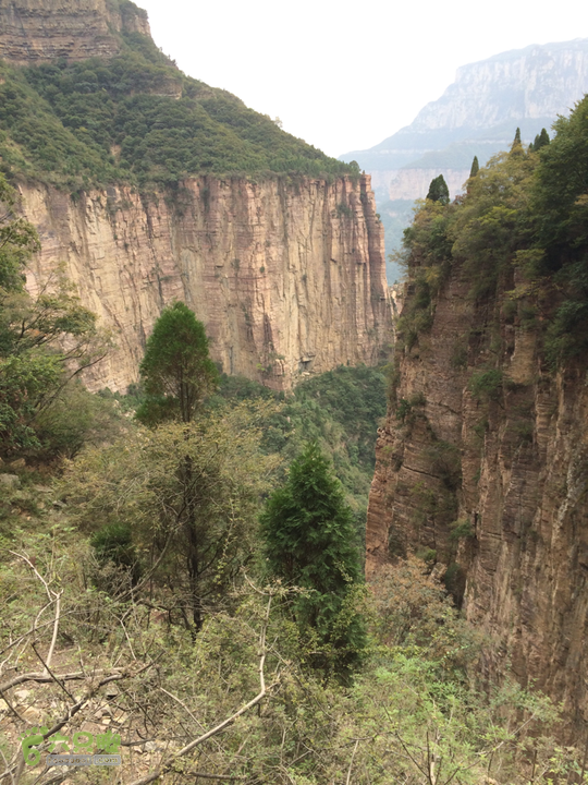南太行：马武寨村－抱犊沟大峡谷－抱犊村－西莲九莲山穿越2015-10-03 14:05:28