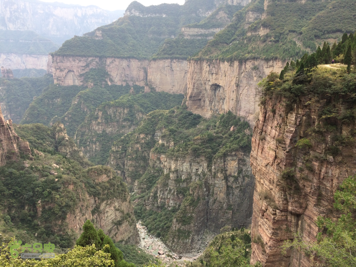 南太行：马武寨村－抱犊沟大峡谷－抱犊村－西莲九莲山穿越2015-10-03 14:07:24