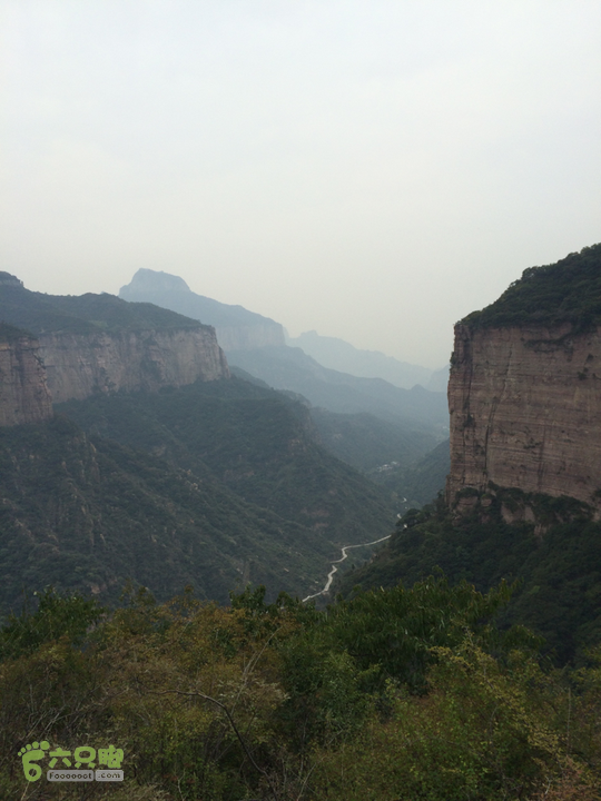 南太行：马武寨村－抱犊沟大峡谷－抱犊村－西莲九莲山穿越2015-10-03 16:12:28