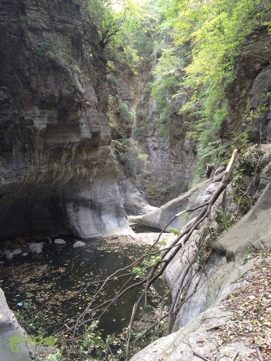 南太行：马武寨村－抱犊沟大峡谷－抱犊村－西莲九莲山穿越2015-10-03 10:09:32
