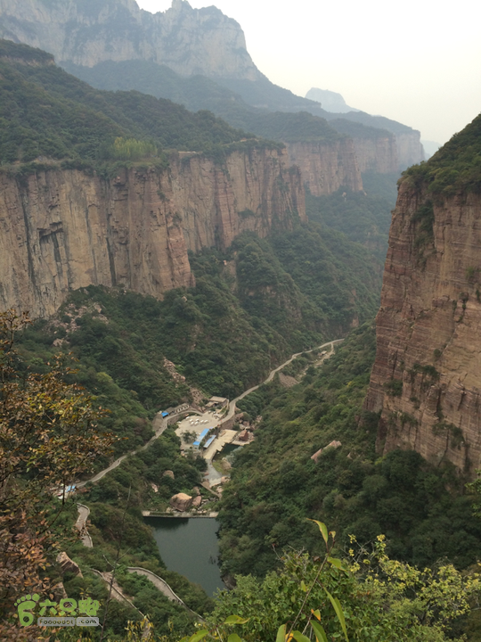 南太行：马武寨村－抱犊沟大峡谷－抱犊村－西莲九莲山穿越2015-10-03 16:37:28