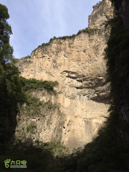 南太行：马武寨村－抱犊沟大峡谷－抱犊村－西莲九莲山穿越2015-10-03 10:24:52