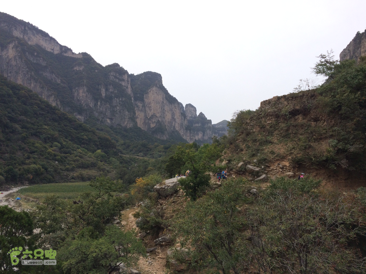 南太行：马武寨村－抱犊沟大峡谷－抱犊村－西莲九莲山穿越2015-10-03 13:16:23
