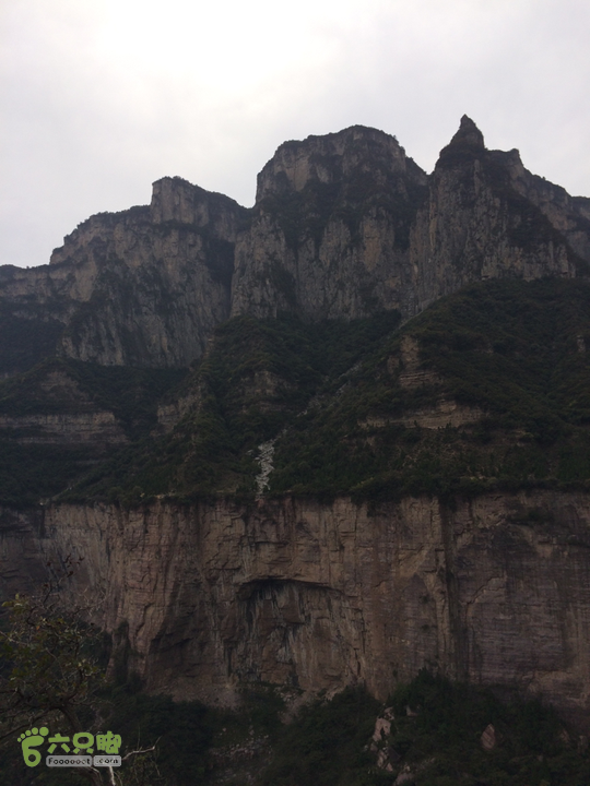 南太行：马武寨村－抱犊沟大峡谷－抱犊村－西莲九莲山穿越2015-10-03 14:21:27