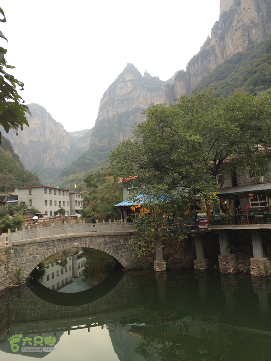 南太行：马武寨村－抱犊沟大峡谷－抱犊村－西莲九莲山穿越2015-10-03 16:46:00